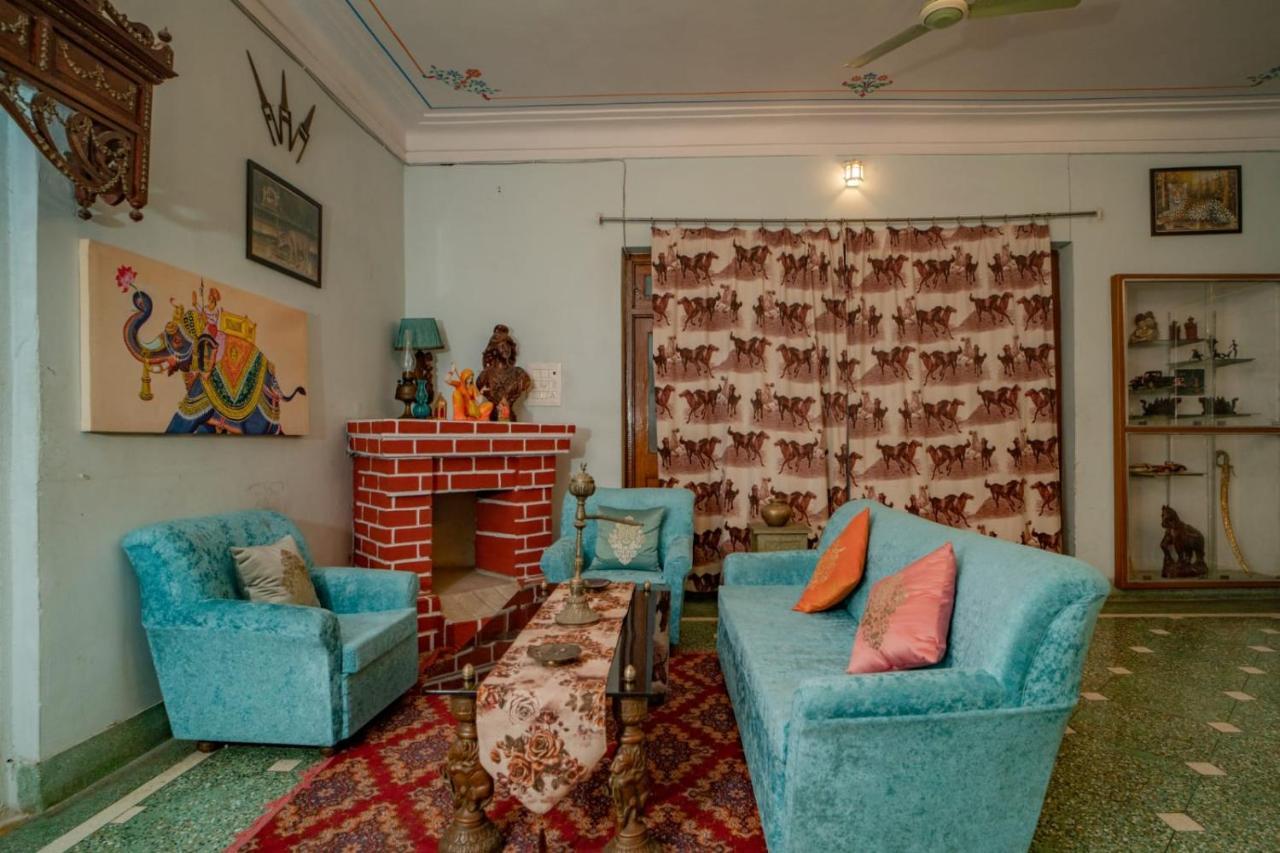 Hotel Ambavgarh Palace Udaipur Kültér fotó