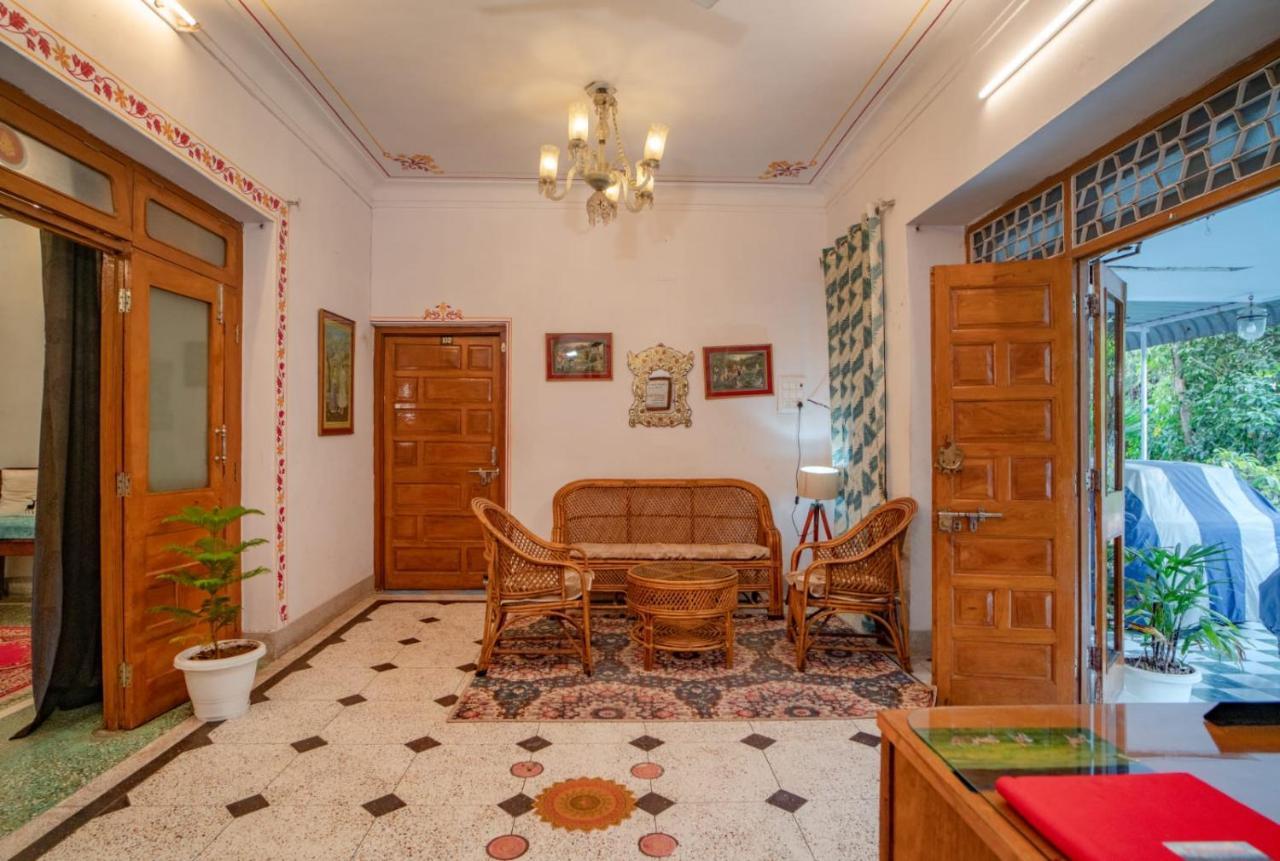 Hotel Ambavgarh Palace Udaipur Kültér fotó