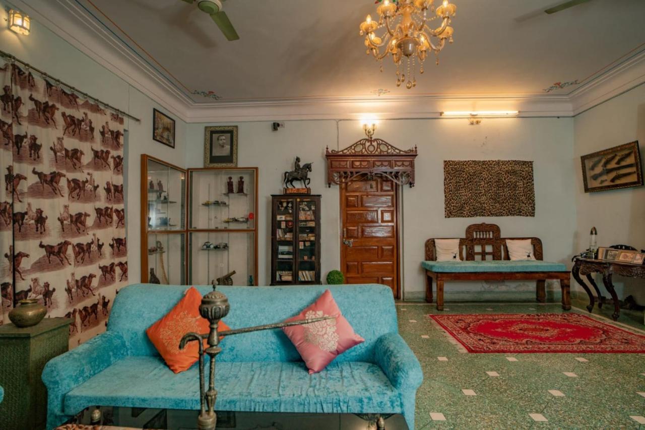 Hotel Ambavgarh Palace Udaipur Kültér fotó