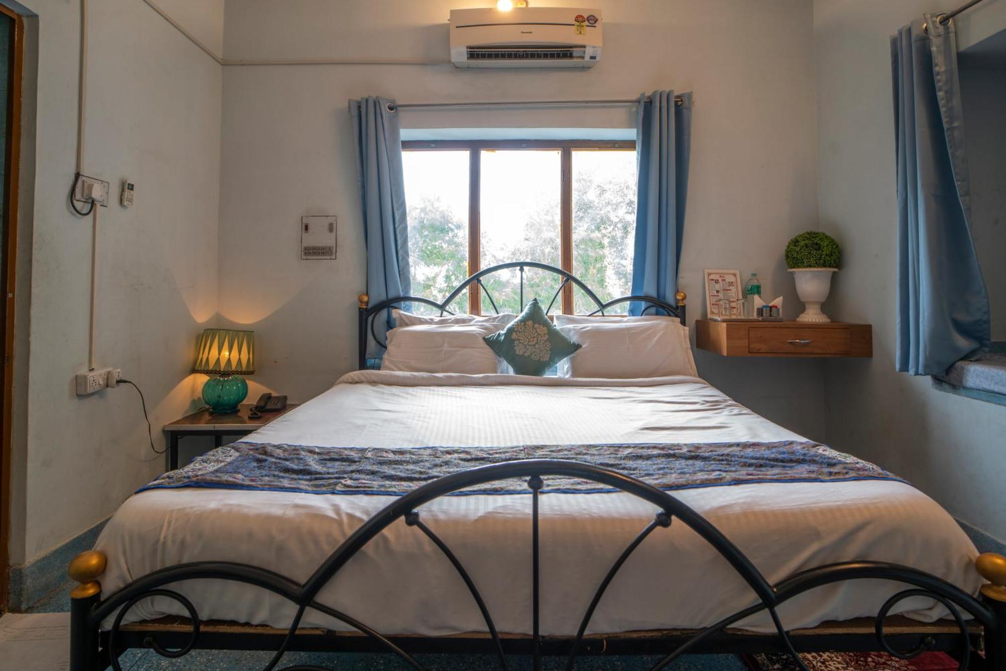 Hotel Ambavgarh Palace Udaipur Kültér fotó