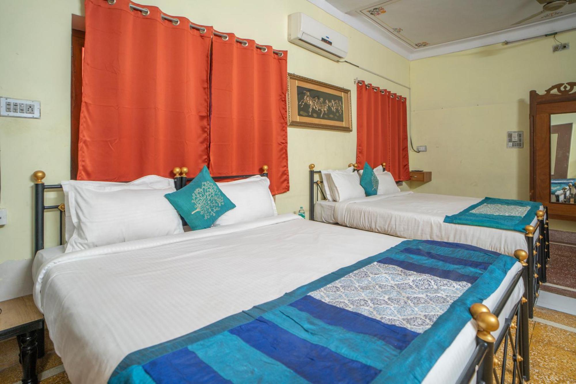 Hotel Ambavgarh Palace Udaipur Kültér fotó