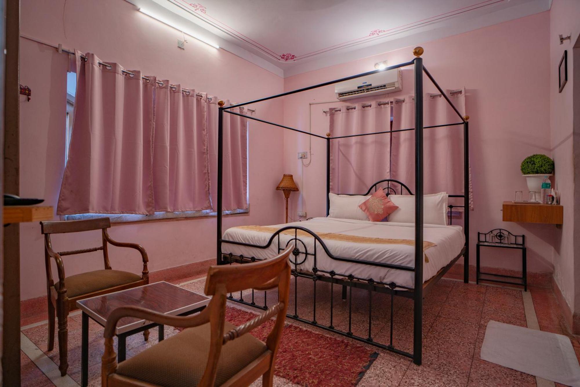 Hotel Ambavgarh Palace Udaipur Kültér fotó