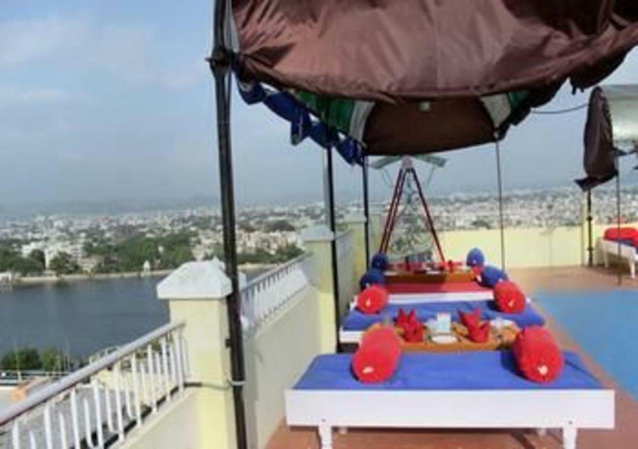 Hotel Ambavgarh Palace Udaipur Kültér fotó