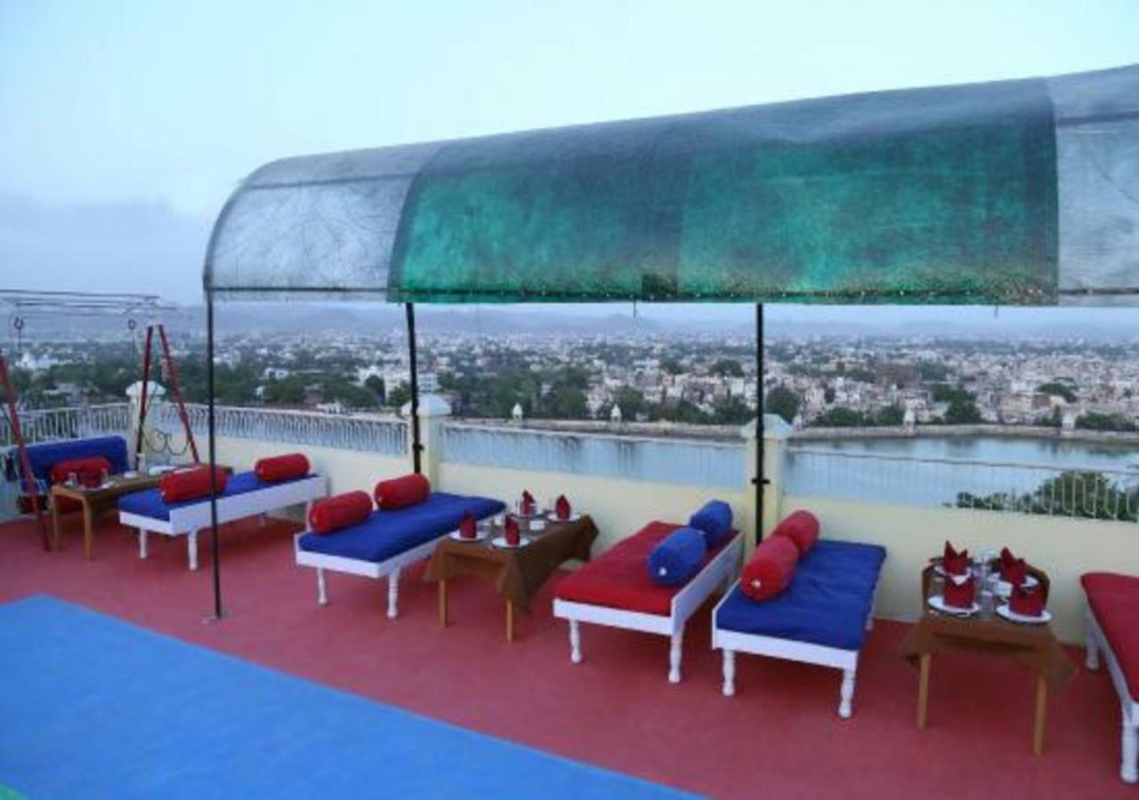 Hotel Ambavgarh Palace Udaipur Kültér fotó