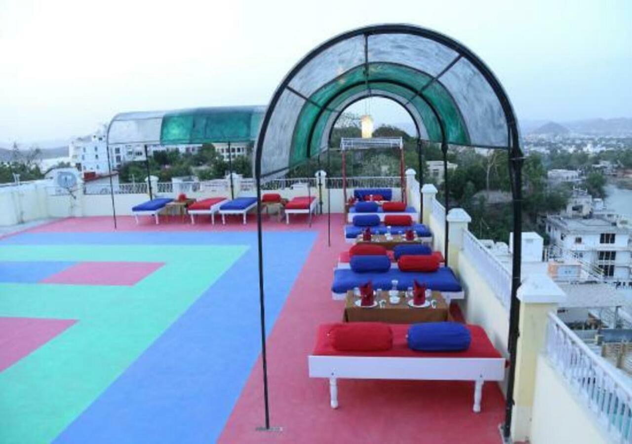 Hotel Ambavgarh Palace Udaipur Kültér fotó